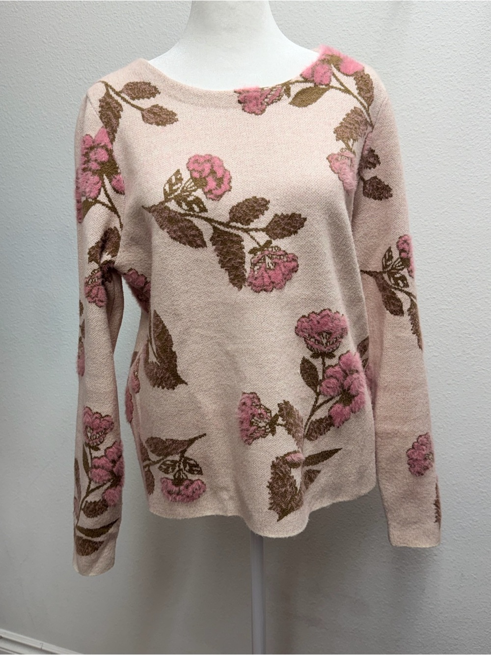 Tahari Floral Crewneck Sweater - Pink Cream size large